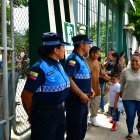 Agentes de control estarán afuera de los planteles.