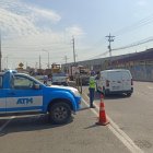 Desde la mañana de este 2 de mayo, un tramo de la vía Daule permanece cerrado. Personal de la ATM se encuentre en el sitio.