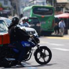 Los vecinos piden más controles a los vehículos, especialmente a los motorizados que transitan en la zona.