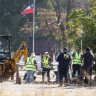 Autoridades policiales participan en las diligencias forenses y excavaciones en busca de restos de detenidos desaparecidos durante la dictadura de Augusto Pinochet.