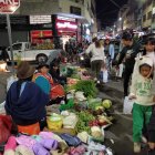 Situación. Los comerciantes ocupan parte del espacio público