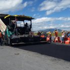Las intervenciones en la pista del aeropuerto ubicado en Tababela continúan.