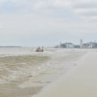 El draga se mantenía en el río Guayas este jueves 8 de mayo.