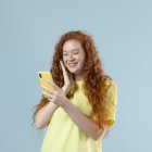 Desde escuchar música hasta escribir tus pensamientos, estas actividades en tu teléfono pueden ayudarte a reducir el estrés y ganar bienestar