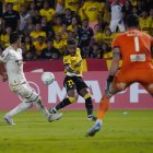 Barcelona SC buscará en Lima la revancha ante Universitario.