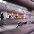 Una de las puertas de la matriz del Registro Civil, ubicada en el centro de la ciudad, permaneció cerrada. El pasado lunes 12 de mayo, allí los reclamos se proliferaron.