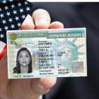 No renovar la Green Card puede traer problemas legales y limitar trámites migratorios