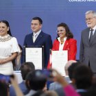 El CNE entrega las credenciales al presidente Daniel Noboa y a la vicepresidenta María José Pinto.