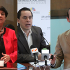 Guillermina Cruz, Tomás Zevallos y Wladimir Vargas, exasambleístas que dejaron sus bancadas.
