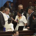 El bloque correísta durante la sesión inaugural ensayó estrategias que no resultaron ante el control de ADN.