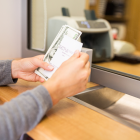 Los beneficiarios ya pueden cobrar el Bono de Desarrollo Humano.