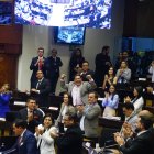 El oficialismo celebró la aprobación de su moción para conformar las 15 comisiones especializadas permanentes de la nueva Asamblea Nacional.