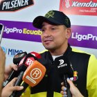 Mario Pineida en rueda de prensa.