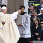 Daniel Noboa representó a Ecuador en la histórica misa de inicio del pontificado de León XIV en el Vaticano.