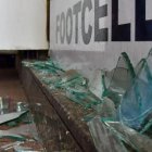 La explosión generó daños en locales de venta de celulares en la Bahía de Guayaquil.