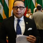 El legislador Ronal González dijo que el correísmo acudirá a la justicia para pedir que les permitan intervenir en el Pleno de la Asamblea.