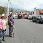 Por donde pasaría la calle es en medio de dos propiedades.