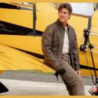 En Misión Imposible: la sentencia final, llama la atención un Tom Cruise que, a sus 62 años, logra piruetas increíbles sin dobles de acción.