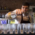 Cocteles de autor y shots de todos los sabores son algunas de las opciones para quienes quieren divertirse.