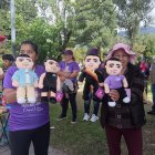 Peluches con la imagen de Daniel Noboa fueron el producto estrella durante su posesión presidencial en Quito.