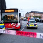 Panorama. La zona del ataque se mantenía cercada por la policía. Hay miedo en los ciudadanos por esta clase de ataques constantes en Alemania.