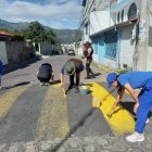 Jornada de limpieza y pintura vial refuerza la seguridad y convivencia en el sector de Tumbaco.
