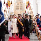 El presidente Daniel Noboa saliendo de la Asamblea Nacional.