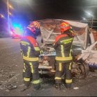 Un automóvil y una camioneta colisionaron a la altura de la curva de Santa Rosa.