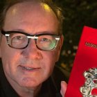 Kevin Spacey reconocido actor recibiendo el Nations Awards