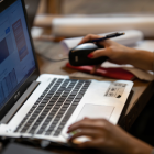 La plataforma digital de la Senescyt ha presentado fallas por el alto tráfico de usuarios, lo que obligó a extender el plazo del Registro Nacional hasta el 1 de junio de 2025.