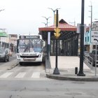 Multa por estacionarse en la Troncal 4 de la Metrovía es de $46, según ATM