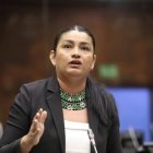 La asambleísta del correísmo Victoria Desintonio fue sancionada por el Tribunal Contencioso Electoral.