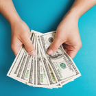 Imagen referencial. Cobro del Bono.