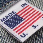 Una etiqueta que indica que la prenda fue elaborada en Estados Unidos.