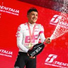 Richard Carapaz se subió por tercera vez al podio final del Giro de Italia.