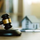 El BIESS cada año pone a disposición del público la venta, por remate, de propiedades como casas y terrenos.