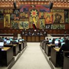 Los legisladores durante una sesión en el Pleno.