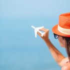 Viajar desde Ecuador en 2025 sigue ofreciendo varias facilidades para quienes desean movilizarse al extranjero sin preocuparse por el cambio de divisas