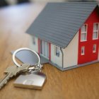 El Biess oferta casas en remate, cada año, para recuperar el dinero que ha invertido en préstamos impagos.