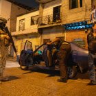 Ciertos ciudadanos sienten que los militares observan como si todos fuéramos sospechosos