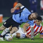 Paraguay y Uruguay chocan en las Eliminatorias Sudamericanas 2026.