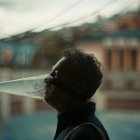 Época de Plagas es un cortometraje dirigido por la cineasta ambateña Gabriela Calvache y producido por Daniela Fuentes Moncada.