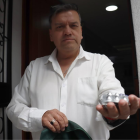 William Aulestia preside la Asociación de Pacientes Trasplantados, que exige medicamentos inmunosupresores, para seguir con vida.