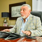 Navarro tiene 35 años de experiencia en el sector empresarial. Hoy preside el Comité Empresarial Ecuatoriano (CEE).