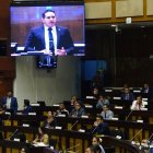 Un video del exlegislador Ronny Aleaga se proyectó en la Asamblea Nacional.
