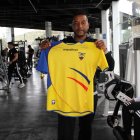 El exjugador se mantiene vinculado al futbol por medio de sus hijos, jugadores de LDU.