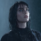 Billie Eilish continúa marcando tendencia dentro y fuera del escenario.