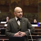 El asambleísta del oficialismo Andrés Castillo plantea la sanción de adolescentes como adultos en delitos graves.