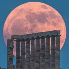 La Luna de Fresa es un fenómeno astrológico que sucede cada ciertos años.