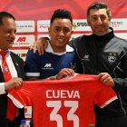 Christian Cueva mantendría contrato vigente con Cienciano, lo que representa un problema para Emelec